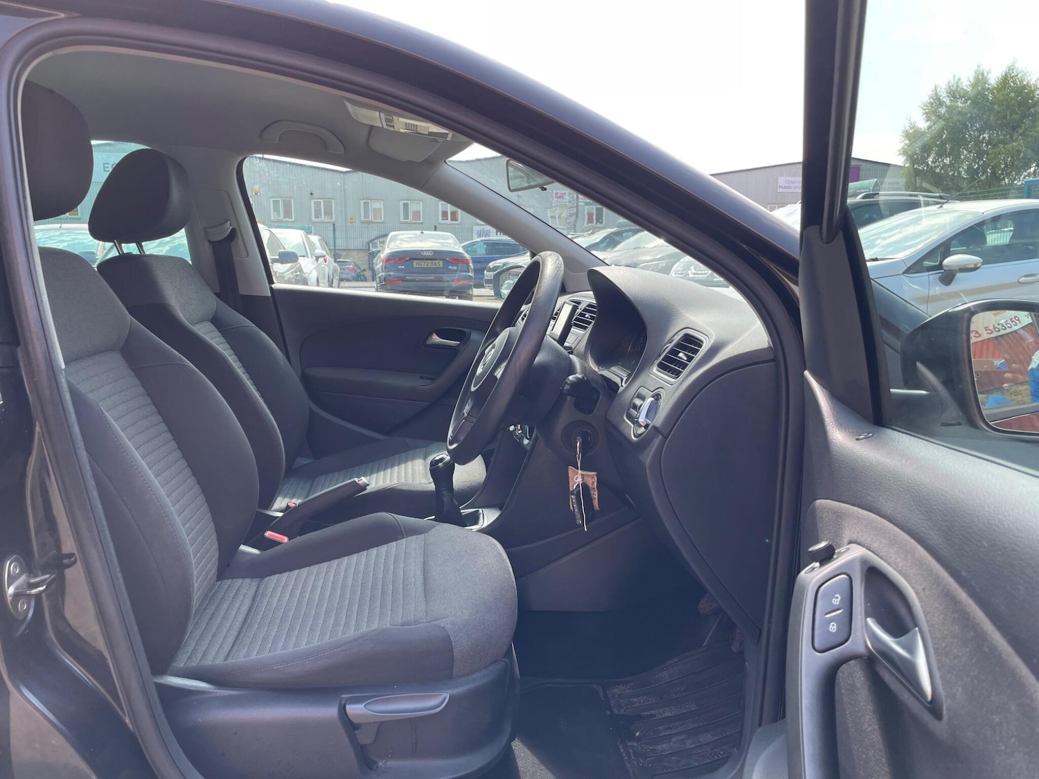 Used Volkswagen Polo 2013 for sale - 76581220: Photo 8