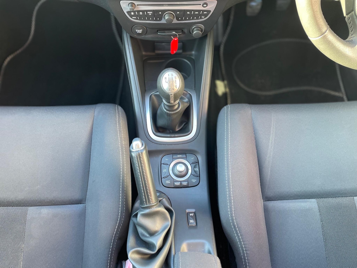 Used Renault Megane 2010 for sale - 77152696: Photo 16