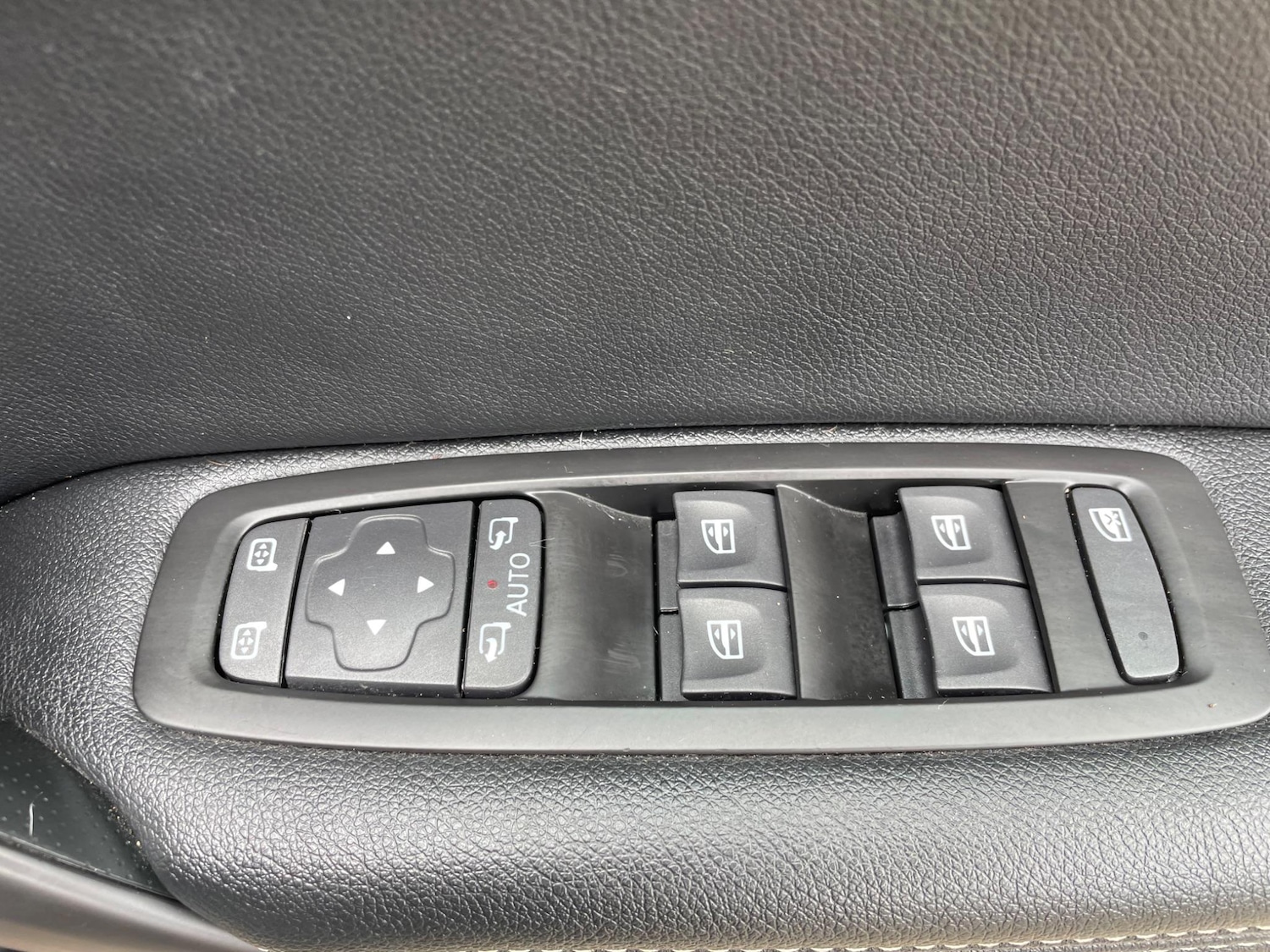 Used Renault Megane 2017 for sale - 76914493: Photo 17