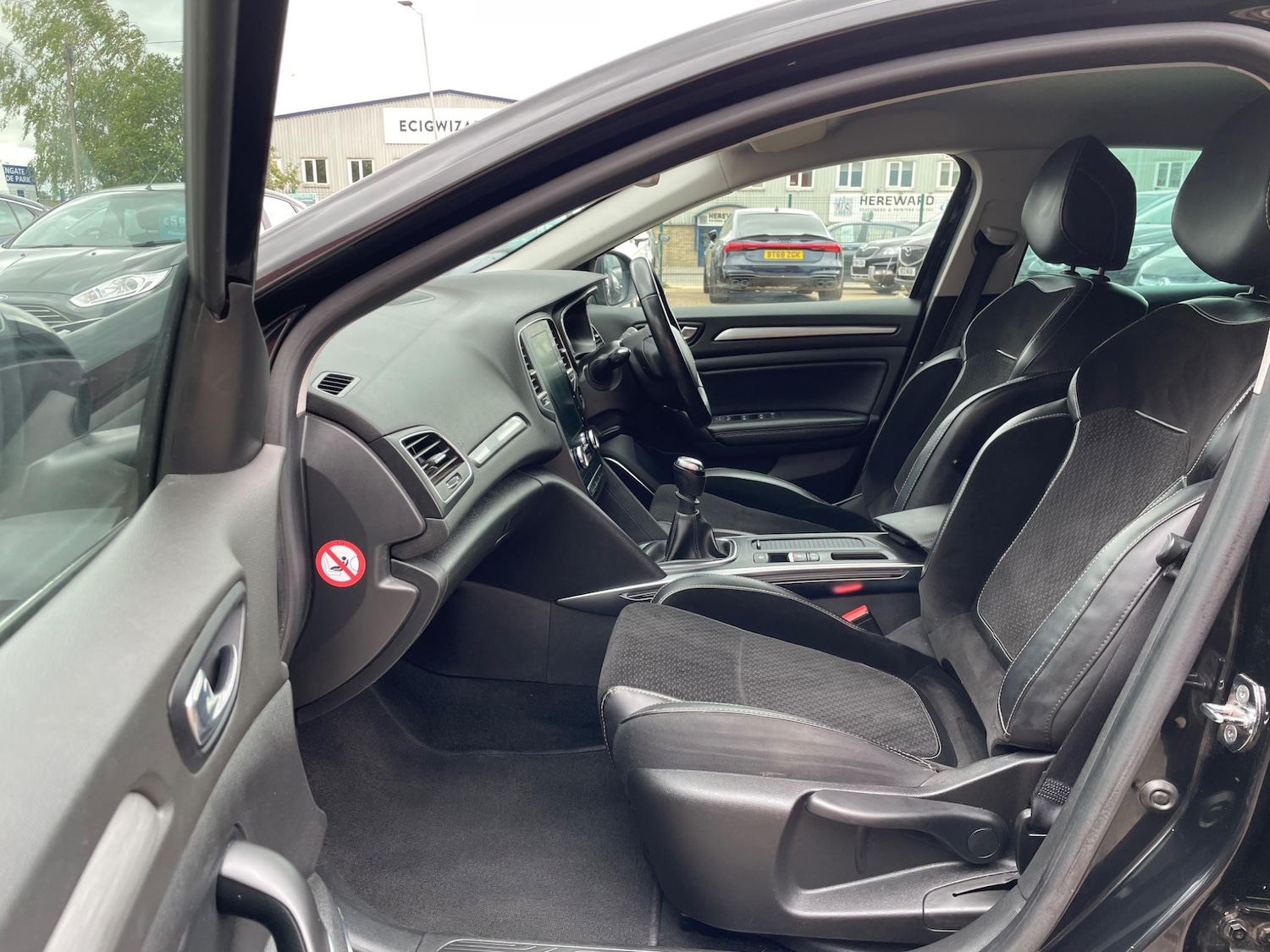 Used Renault Megane 2017 for sale - 76914493: Photo 20