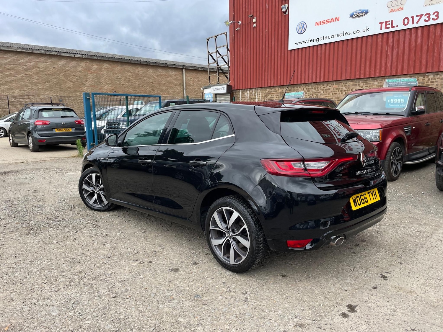 Used Renault Megane 2017 for sale - 76914493: Photo 7