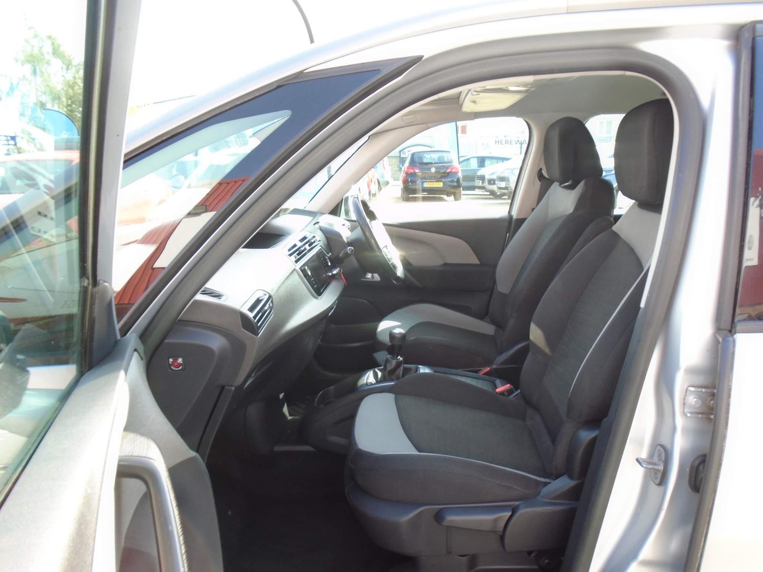 Used Citroen C4 Grand Picasso 2014 for sale - 76914477: Photo 16