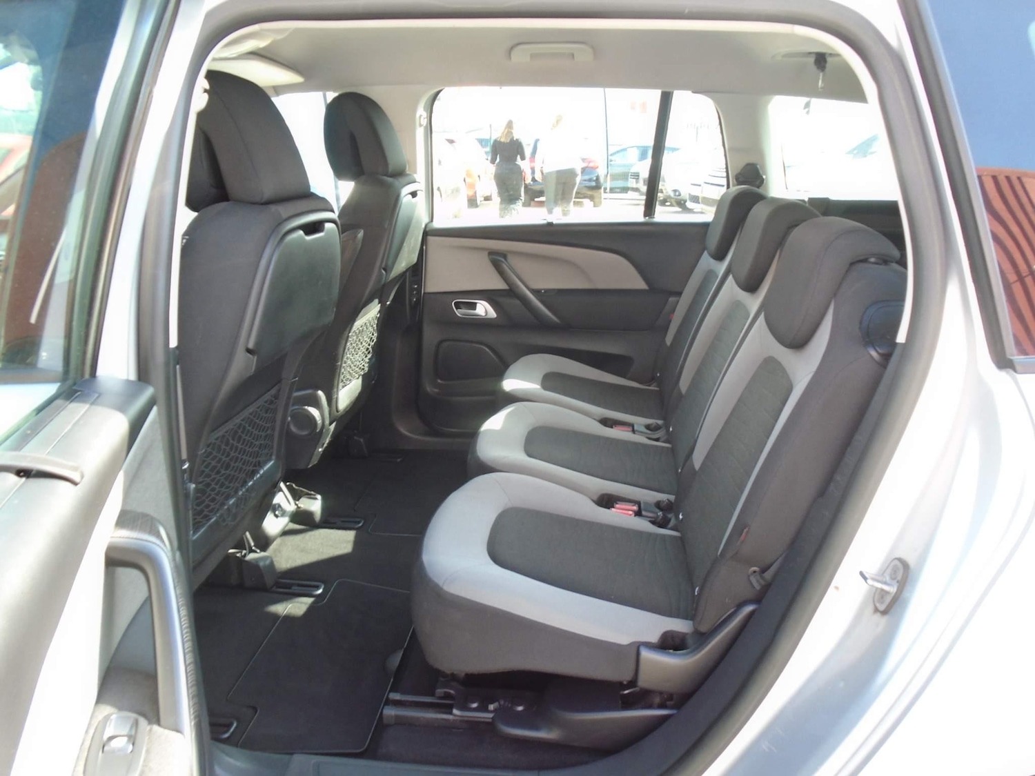 Used Citroen C4 Grand Picasso 2014 for sale - 76914477: Photo 17