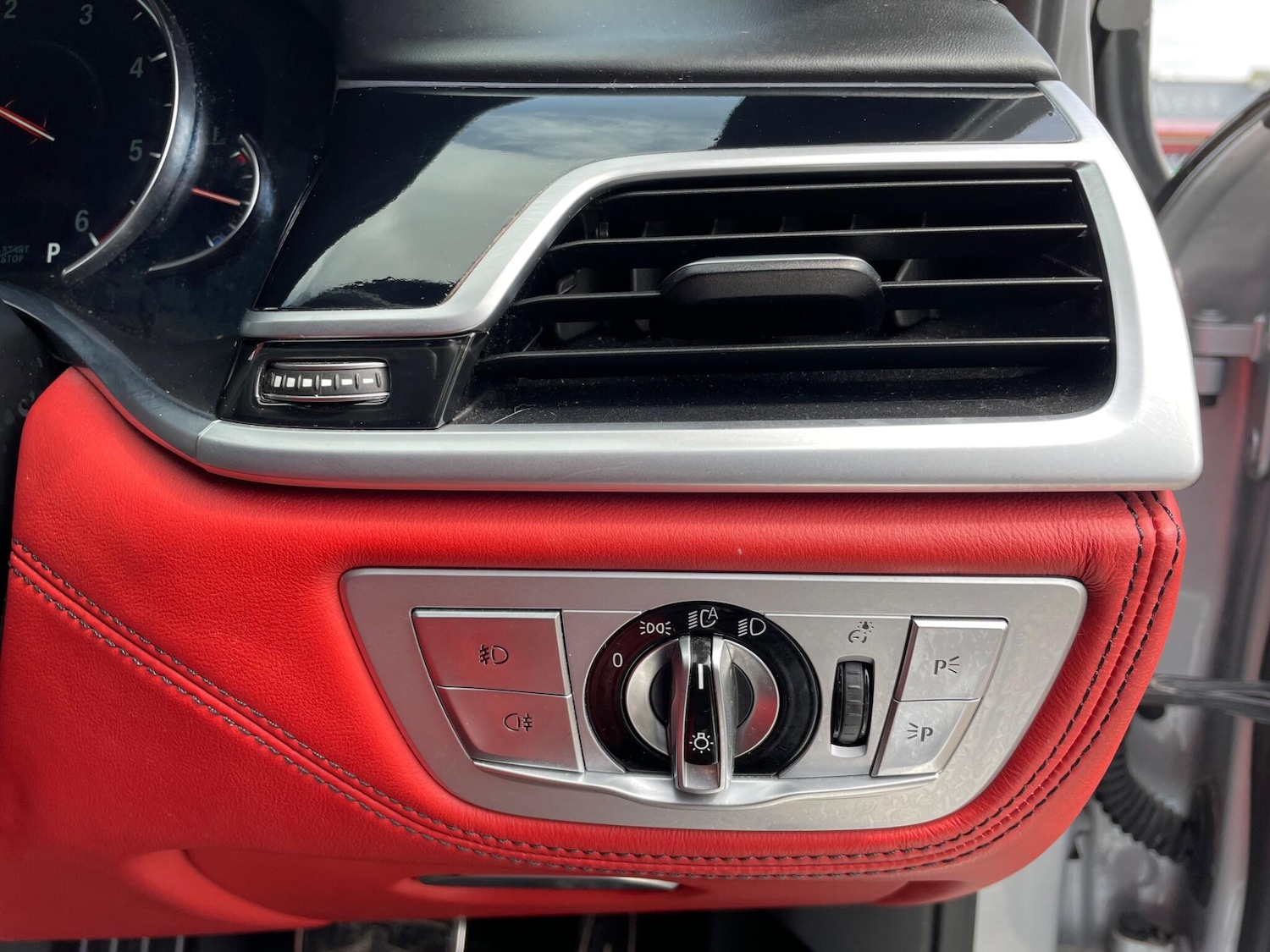 Used BMW 7 Series 2018 for sale - 76914492: Photo 16