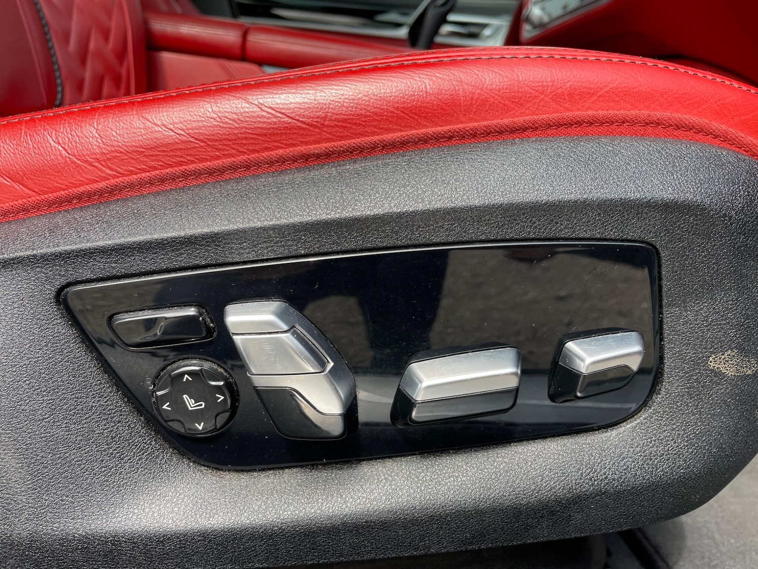 Used BMW 7 Series 2018 for sale - 76914492: Photo 28