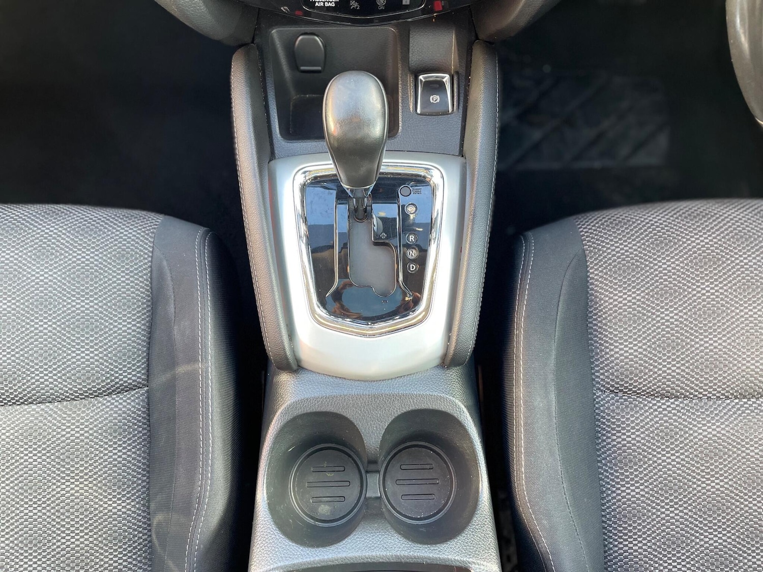 Used Nissan Qashqai 2014 for sale - 76985672: Photo 15