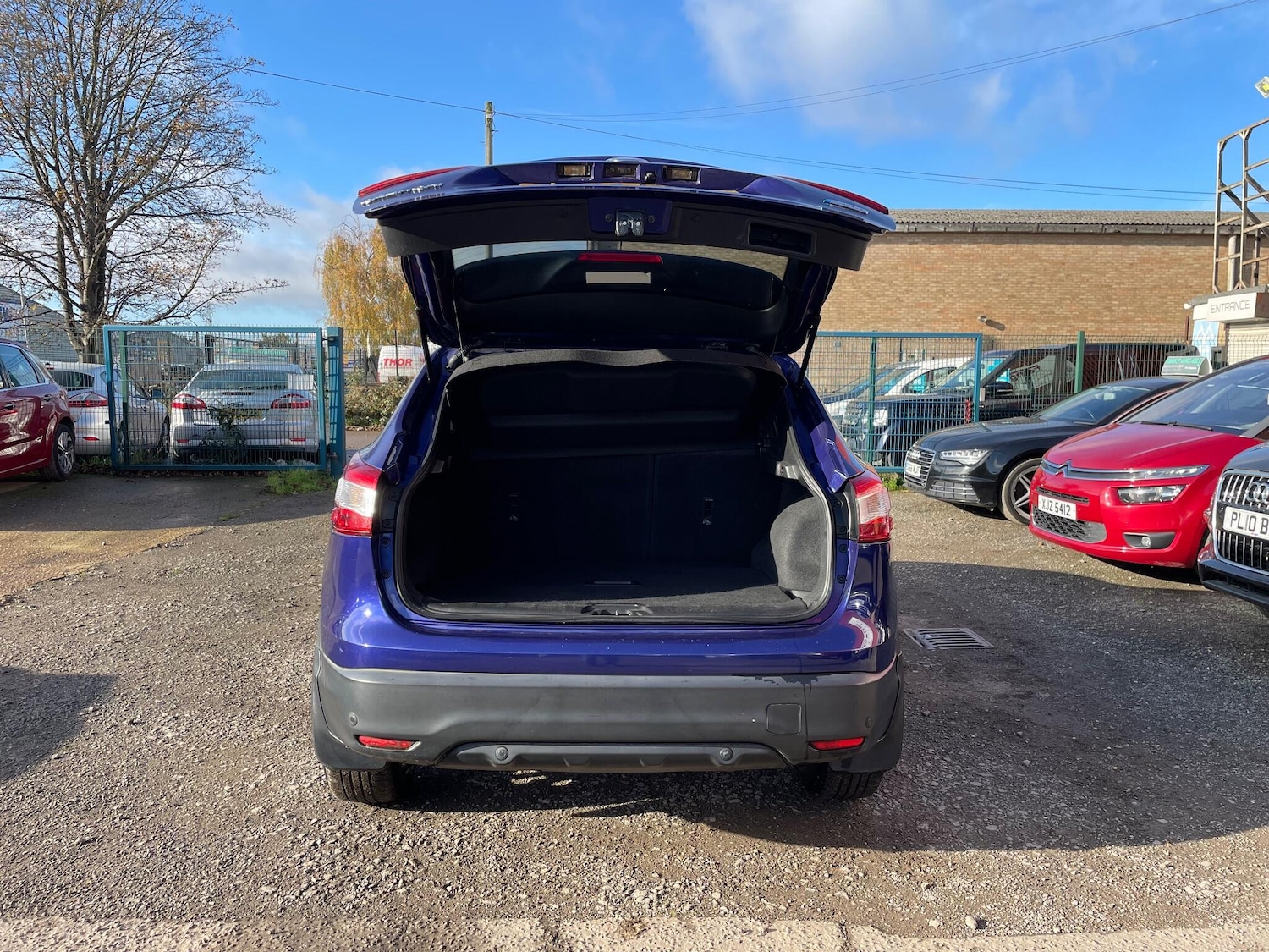 Used Nissan Qashqai 2014 for sale - 76985672: Photo 24