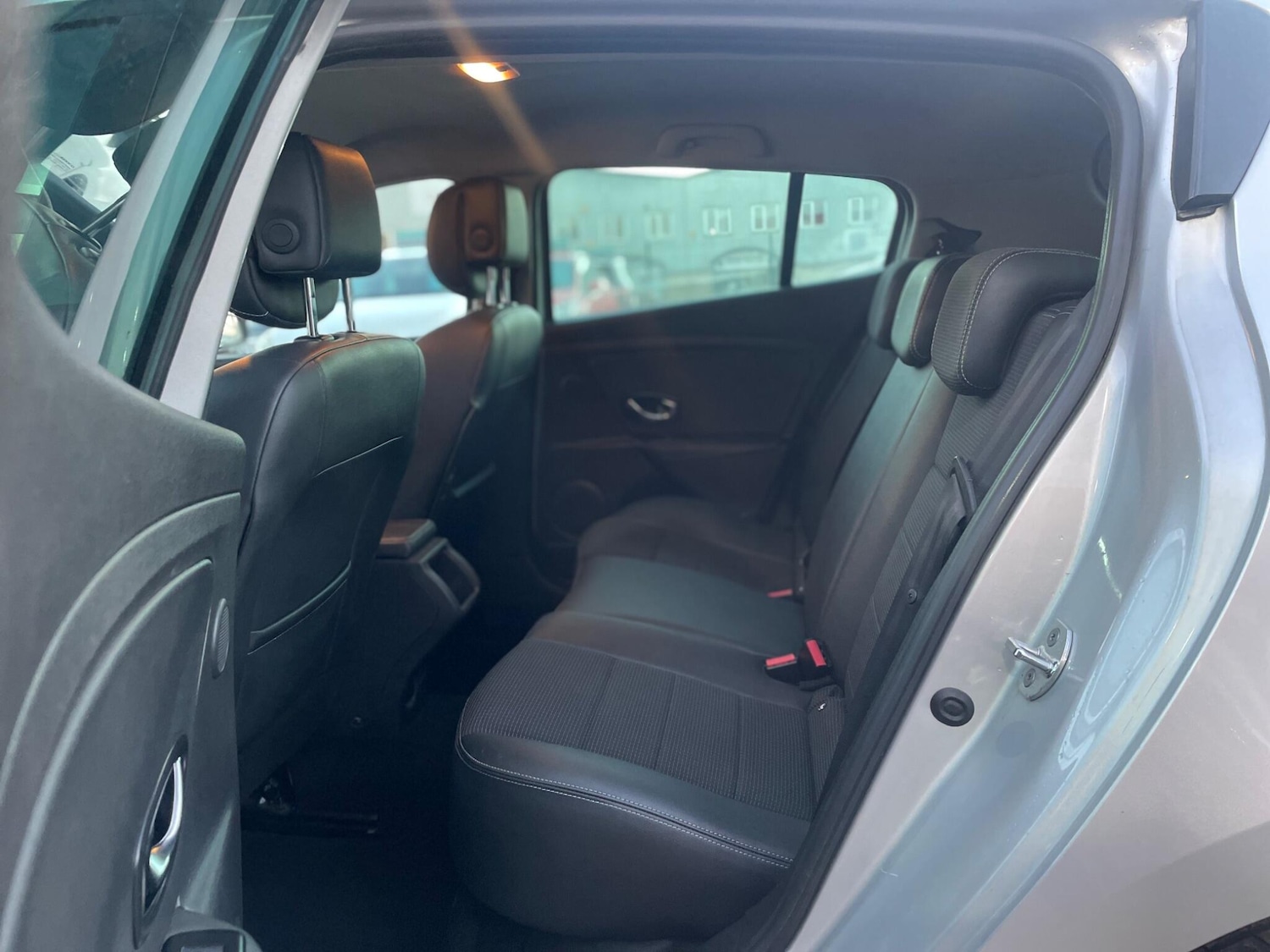 Used Renault Megane 2014 for sale - 76914497: Photo 11