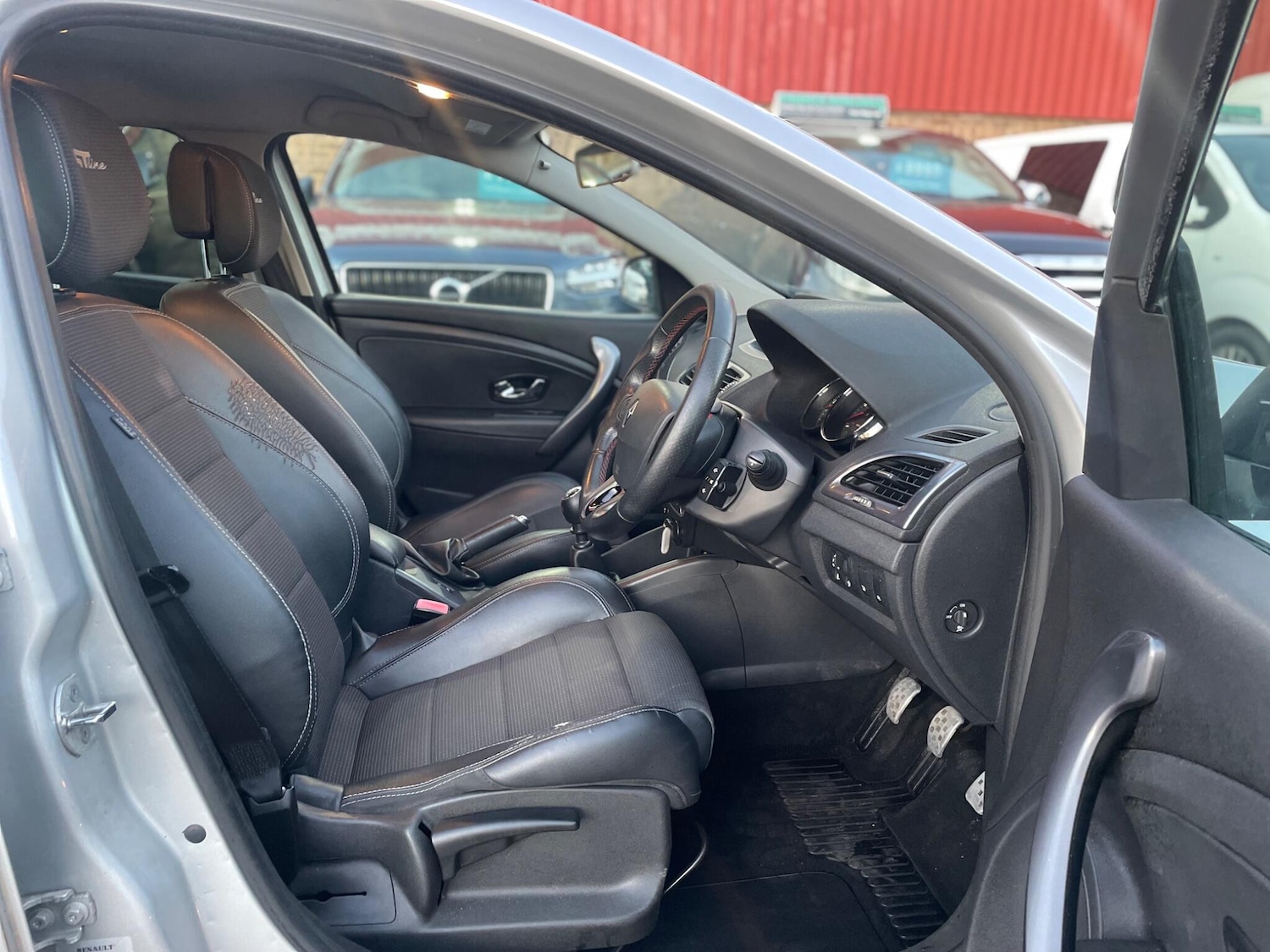 Used Renault Megane 2014 for sale - 76914497: Photo 9