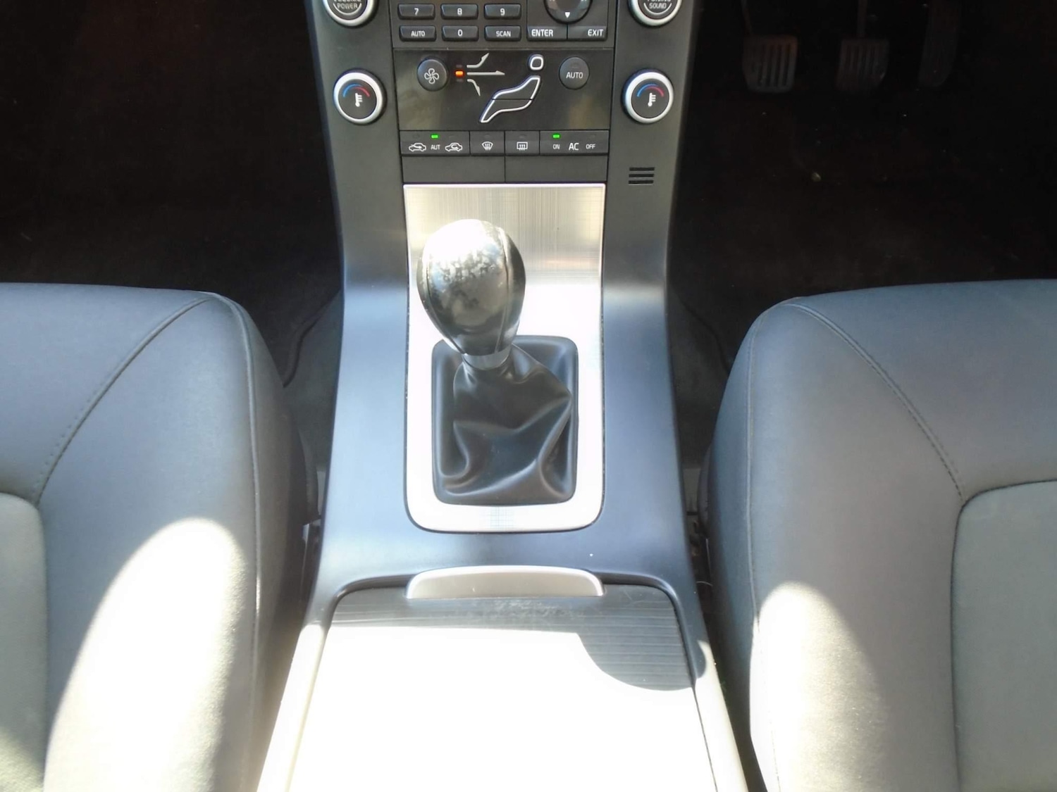 Used Volvo V70 2008 for sale - 76914471: Photo 11