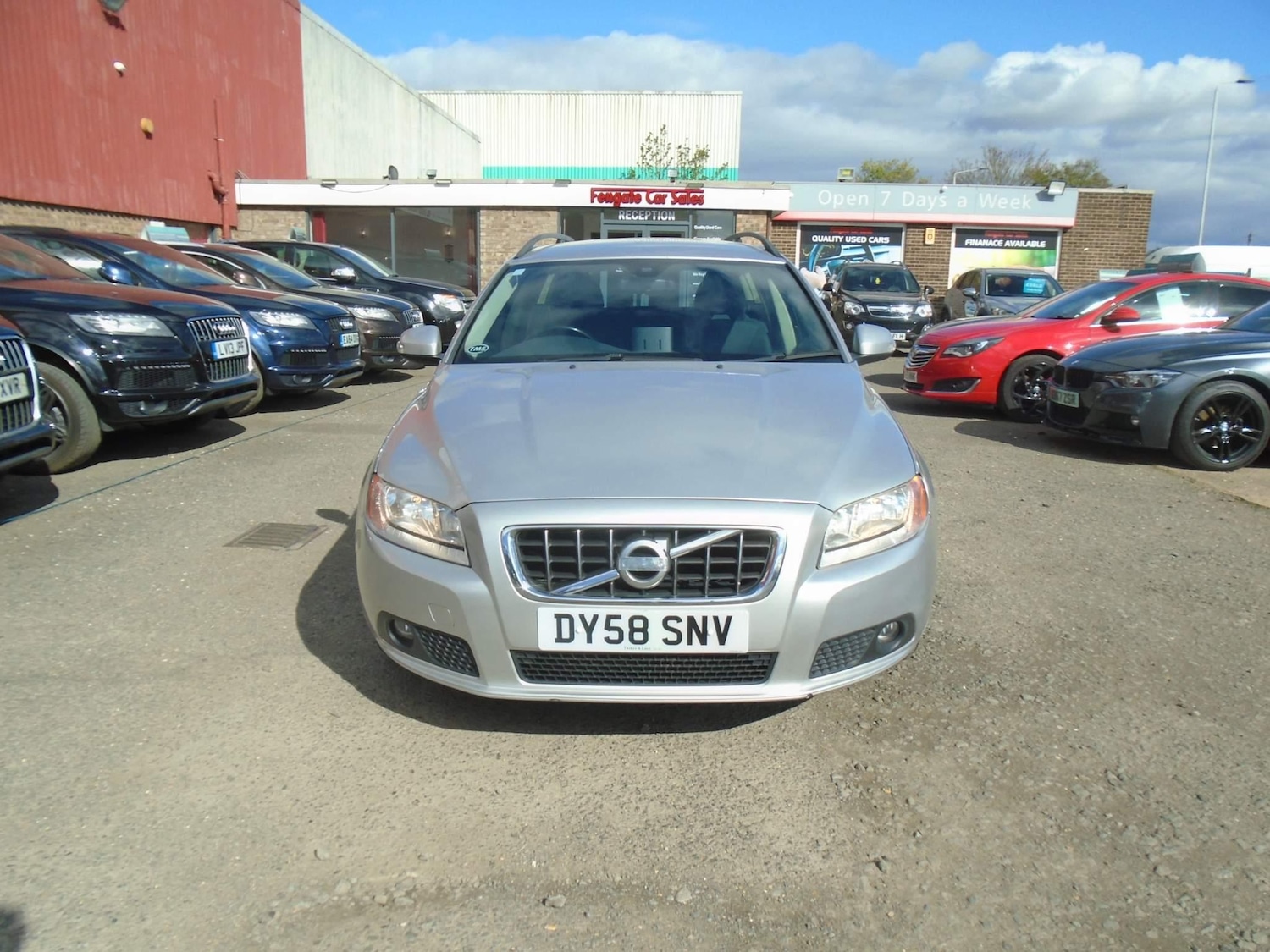 Used Volvo V70 2008 for sale - 76914471: Photo 3