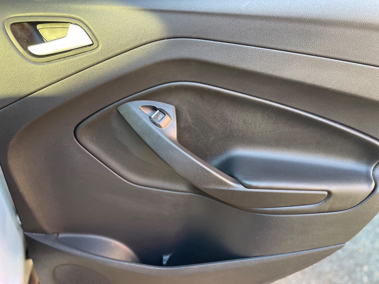 Used Ford Kuga 2016 for sale - 77064375: Photo 21