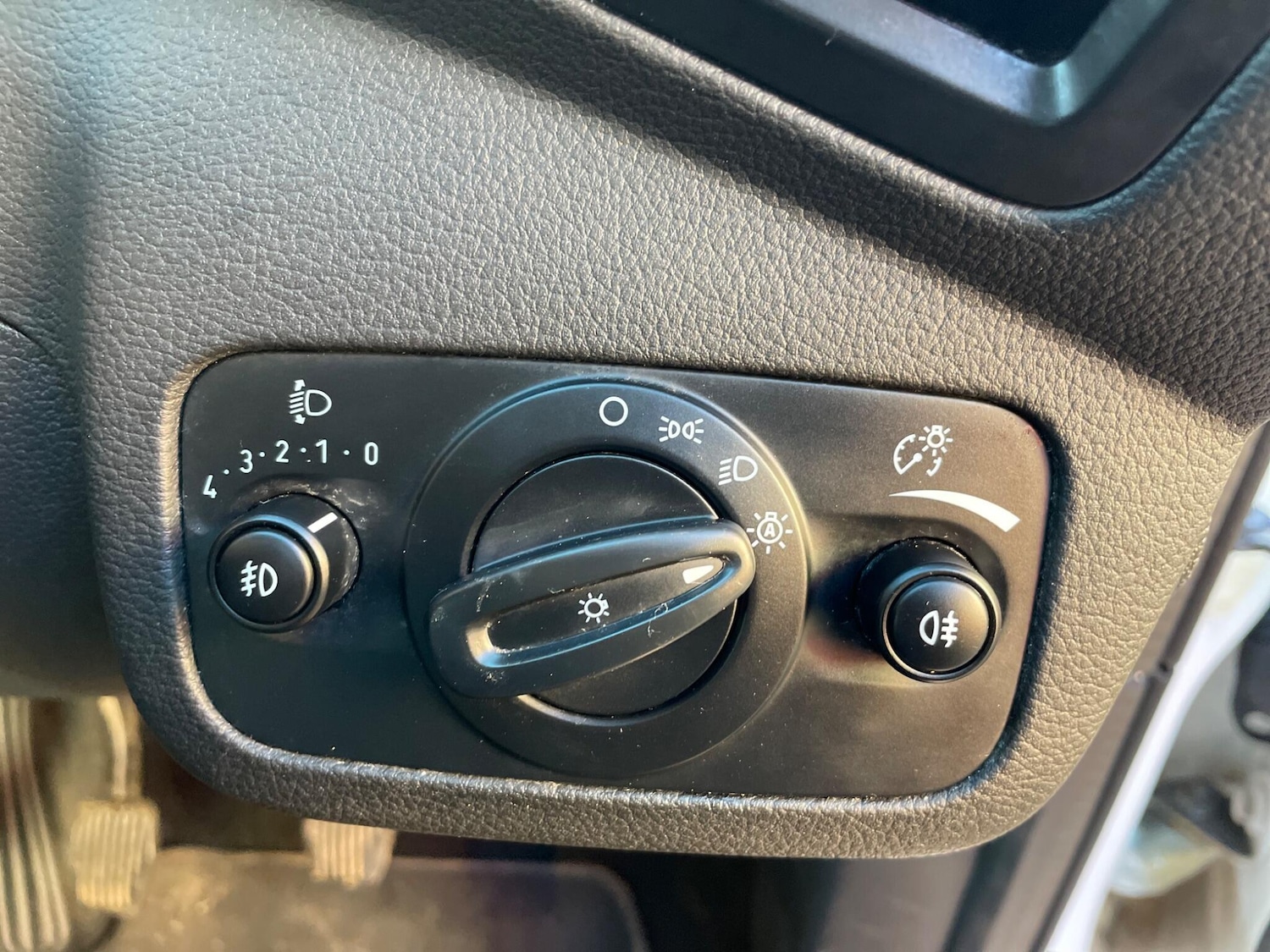 Used Ford Kuga 2016 for sale - 77064375: Photo 9