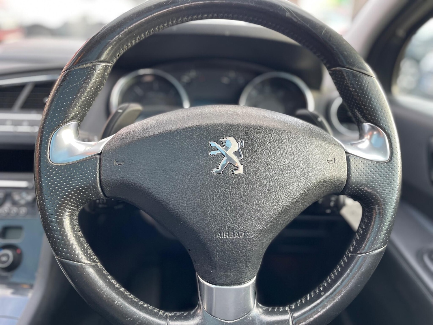 Used Peugeot 5008 2014 for sale - 76914522: Photo 8