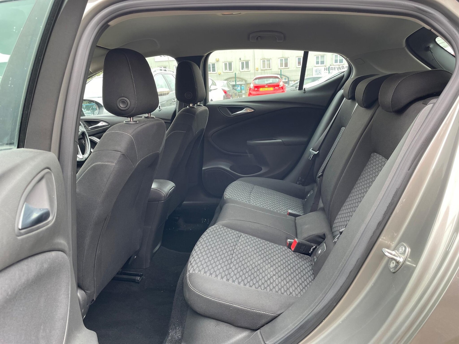 Used Vauxhall Astra 2017 for sale - 76010724: Photo 18