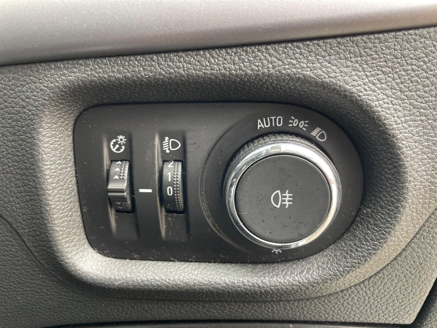 Used Vauxhall Astra 2017 for sale - 76010724: Photo 9