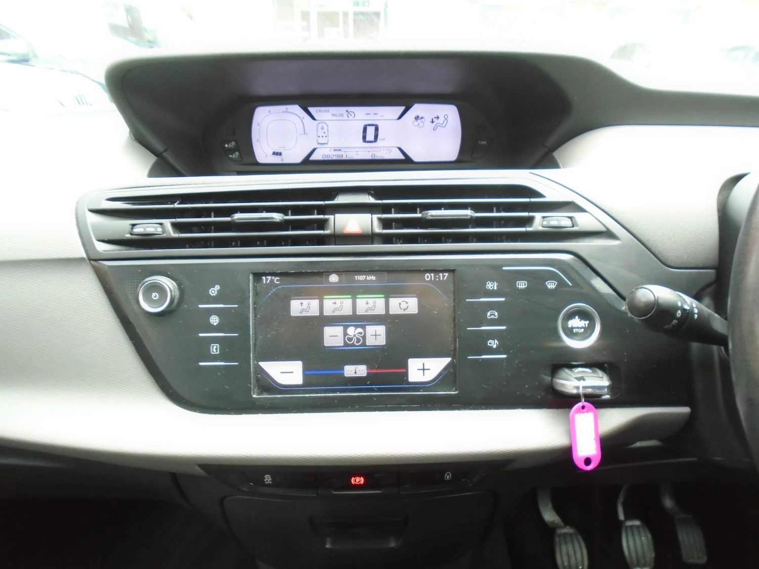 Used Citroen C4 Picasso 2015 for sale - 76914470: Photo 10