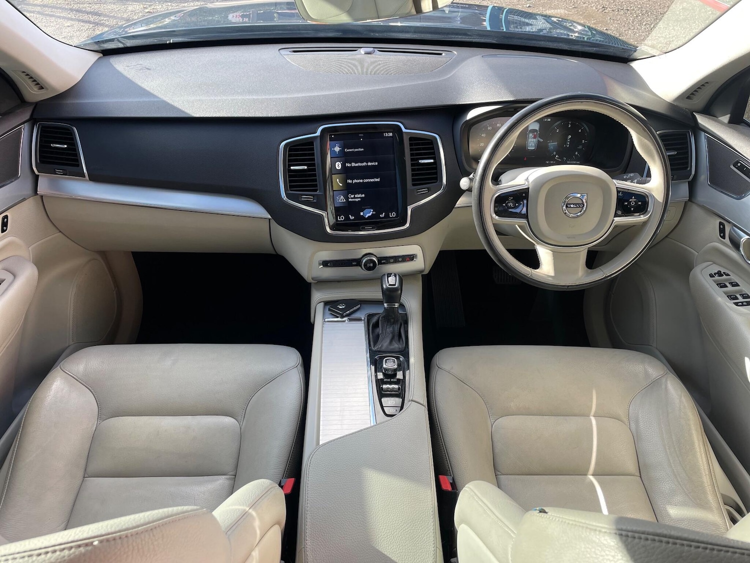 Used Volvo XC90 2017 for sale - 76914531: Photo 3