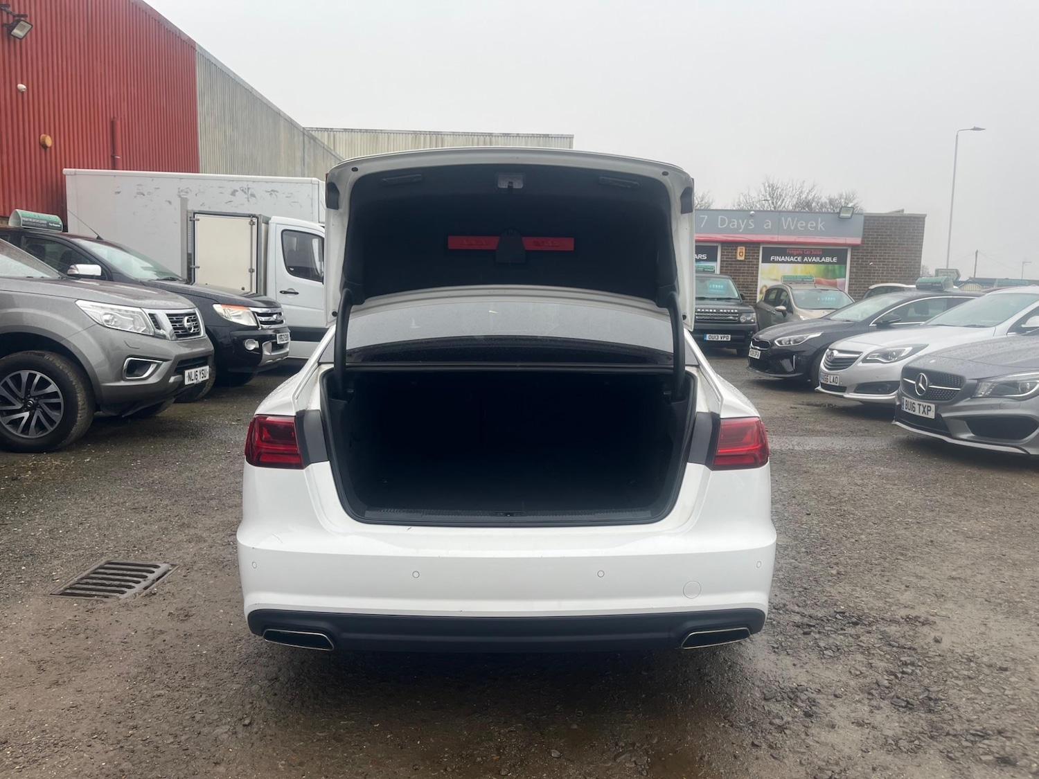 Used Audi A6 Saloon 2017 for sale - 76376803: Photo 6