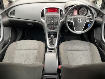 Used Vauxhall Astra 2014 for sale - 76010694: Photo