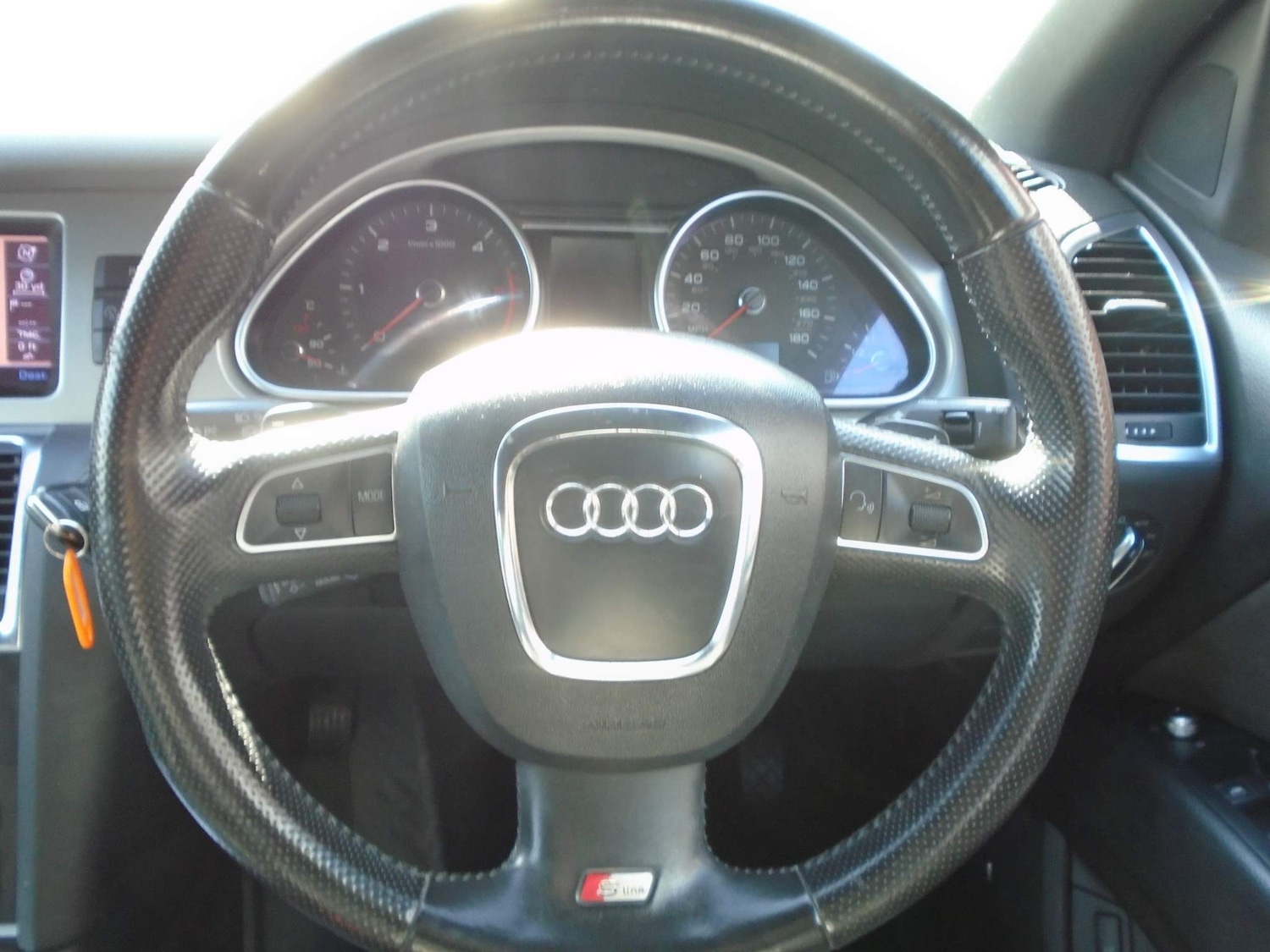 Used Audi Q7 2010 for sale - 77974084: Photo 10