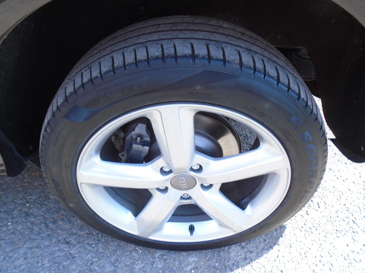 Used Audi Q7 2010 for sale - 77974084: Photo 23