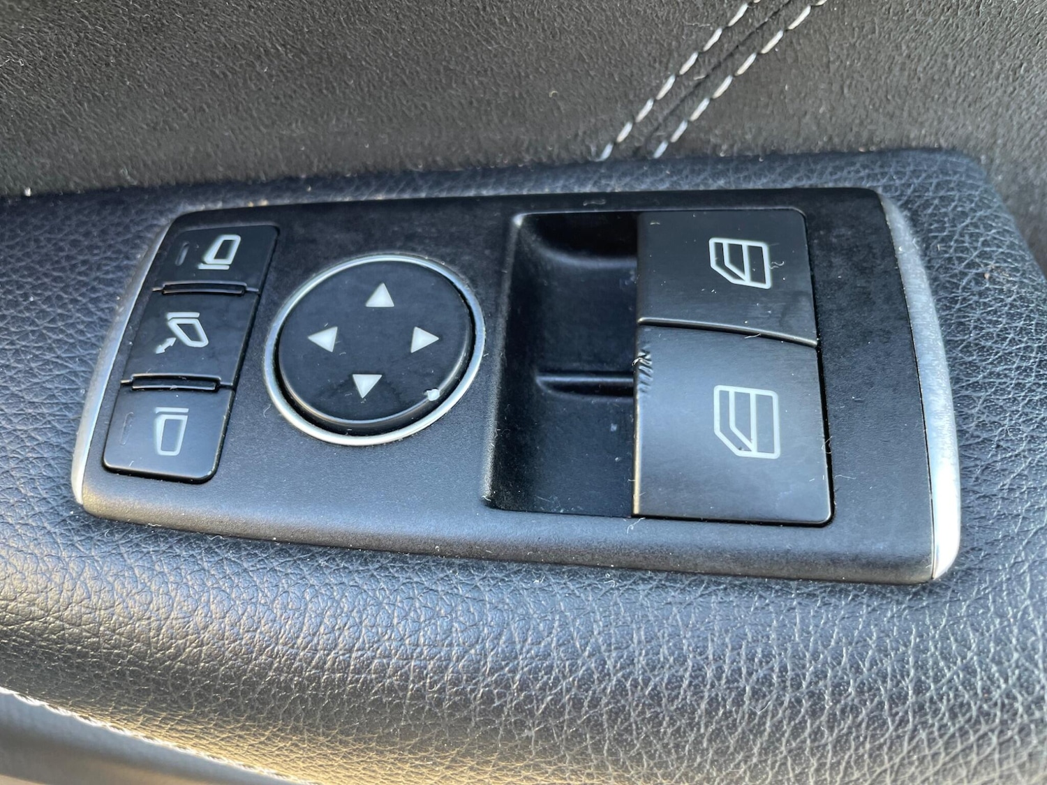 Used Mercedes-Benz C Class 2015 for sale - 77211681: Photo 17