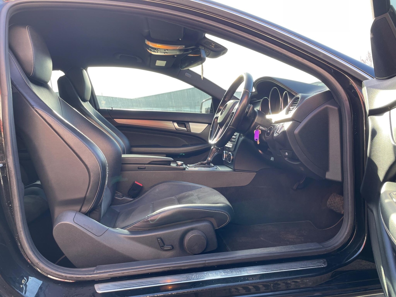 Used Mercedes-Benz C Class 2015 for sale - 77211681: Photo 19