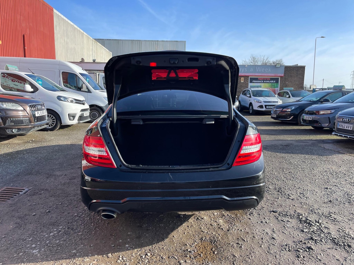 Used Mercedes-Benz C Class 2015 for sale - 77211681: Photo 29