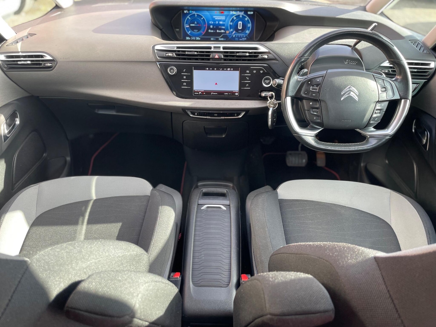 Used Citroen C4 Grand Picasso 2014 for sale - 76438913: Photo 3