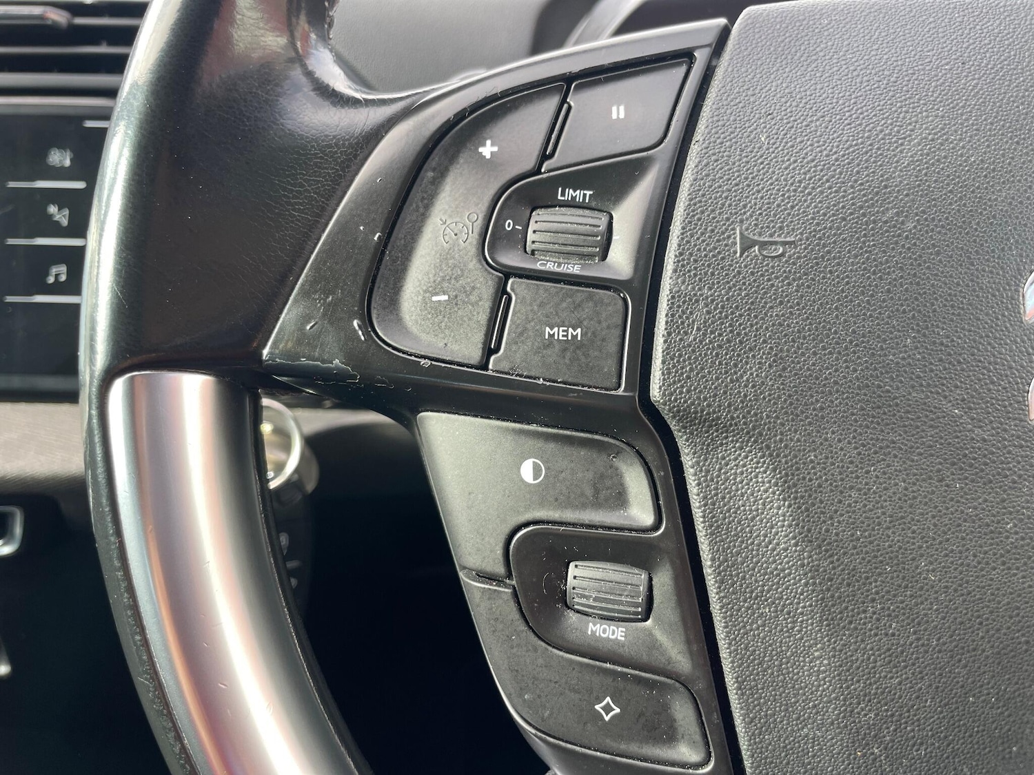 Used Citroen C4 Grand Picasso 2014 for sale - 76438913: Photo 9