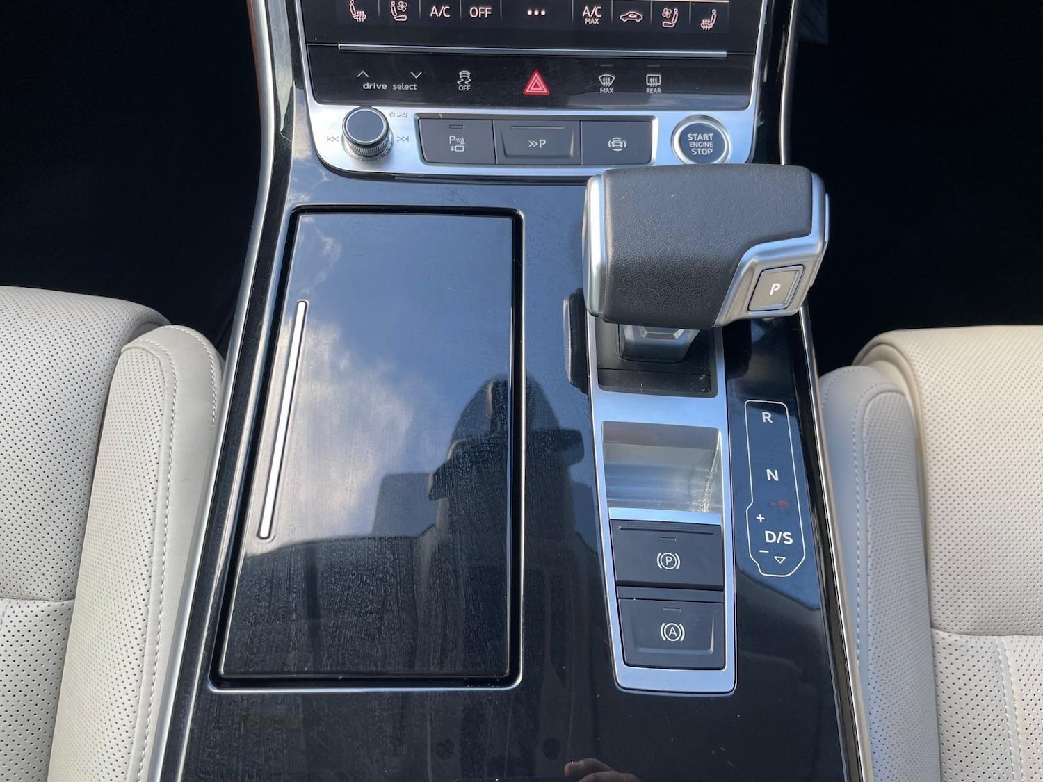 Used Audi A8 for sale - 76914485: Photo 25