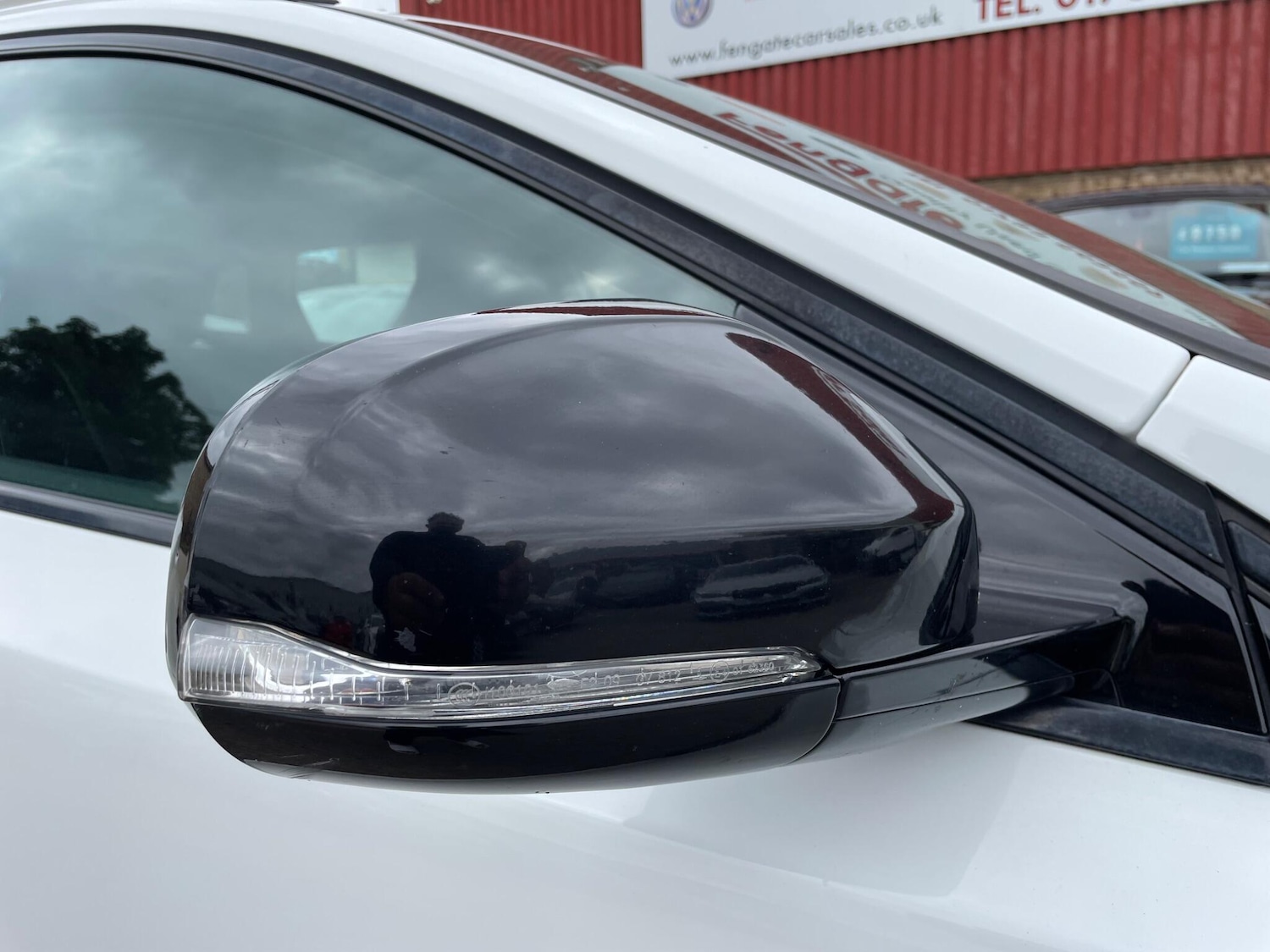 Used Volvo V40 2014 for sale - 76914503: Photo 22