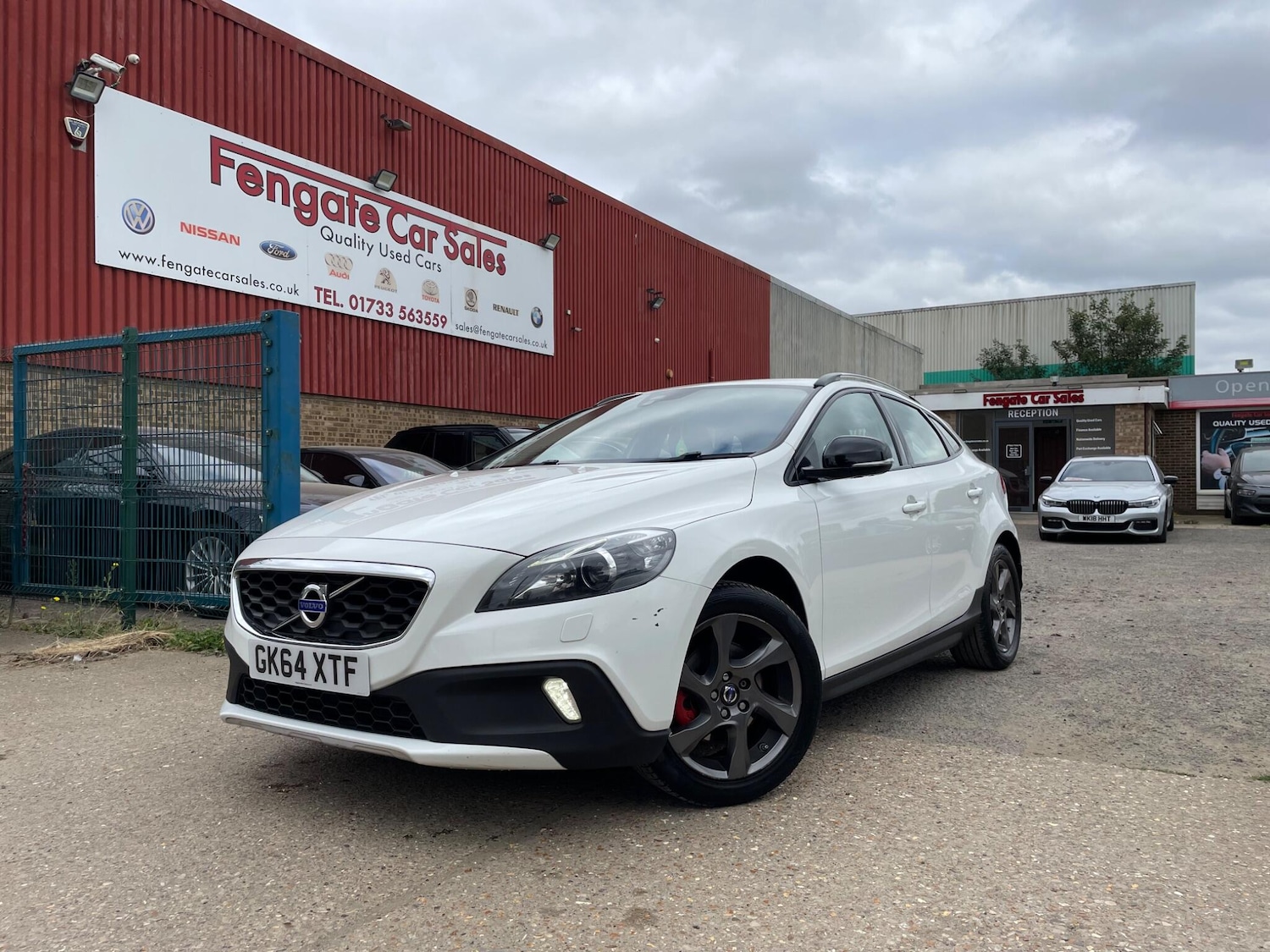 Used Volvo V40 2014 for sale - 76914503: Photo 4