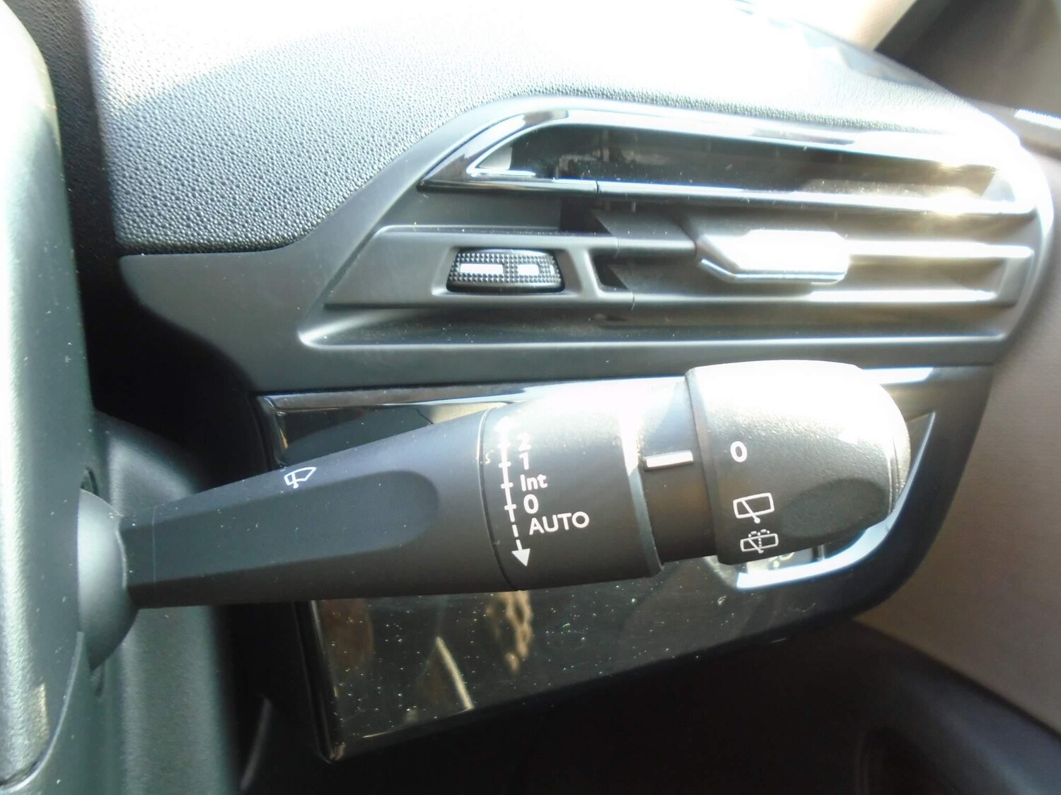 Used Citroen C4 Picasso 2015 for sale - 76914479: Photo 15