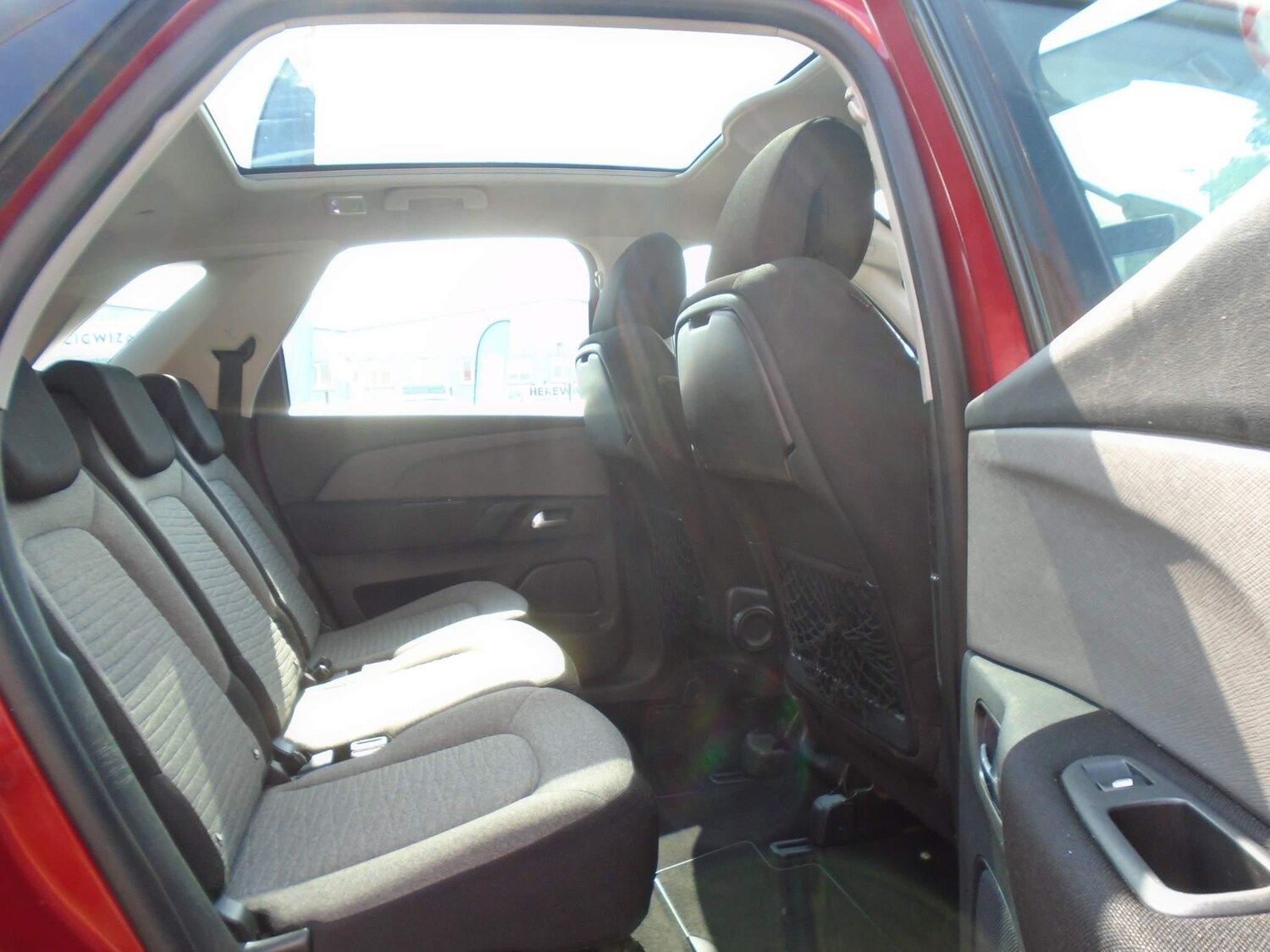 Used Citroen C4 Picasso 2015 for sale - 76914479: Photo 29