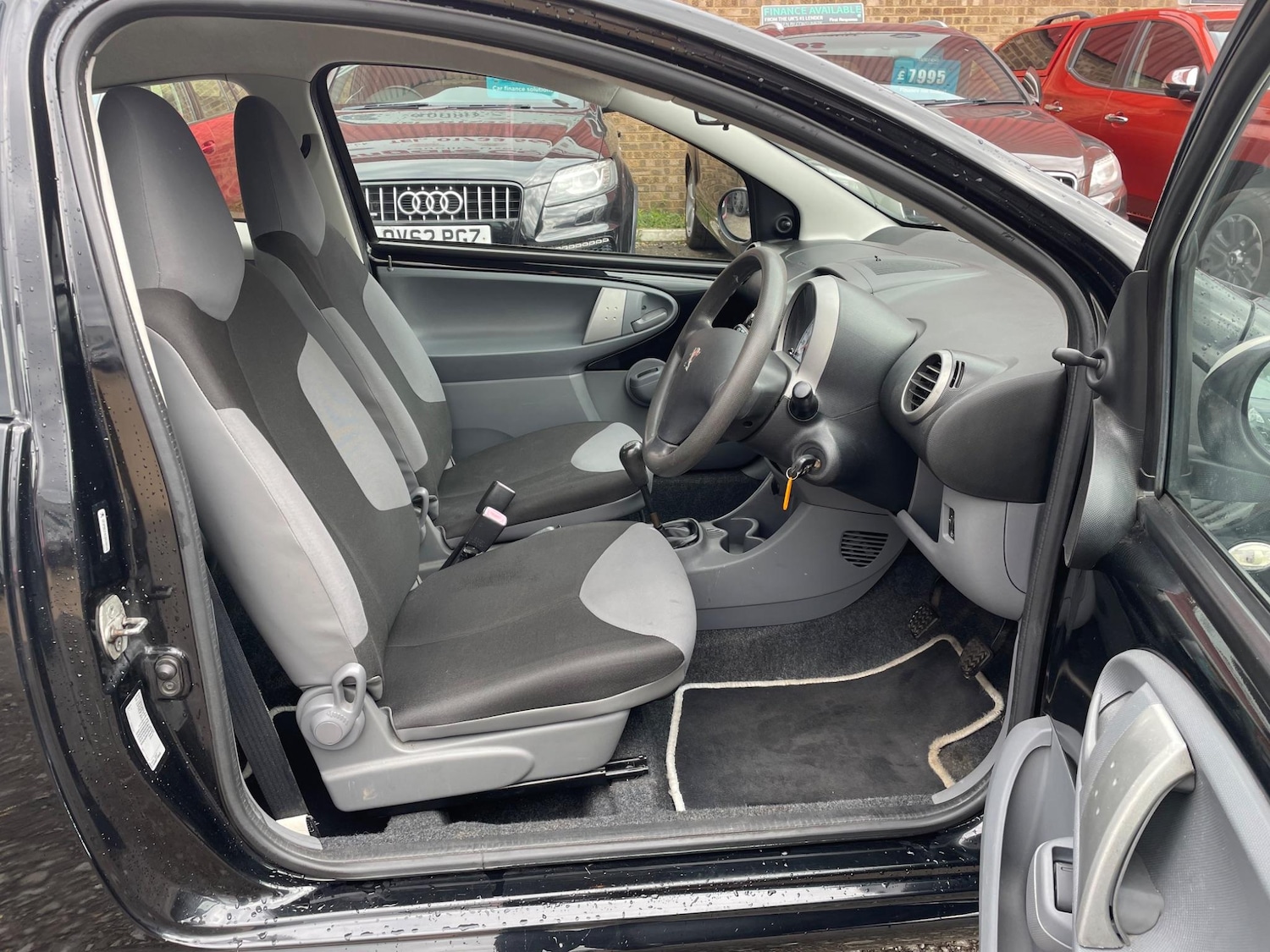 Used Peugeot 107 2008 for sale - 76914507: Photo 3