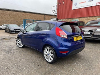 Used Ford Fiesta 2015 for sale - 76914541: Photo