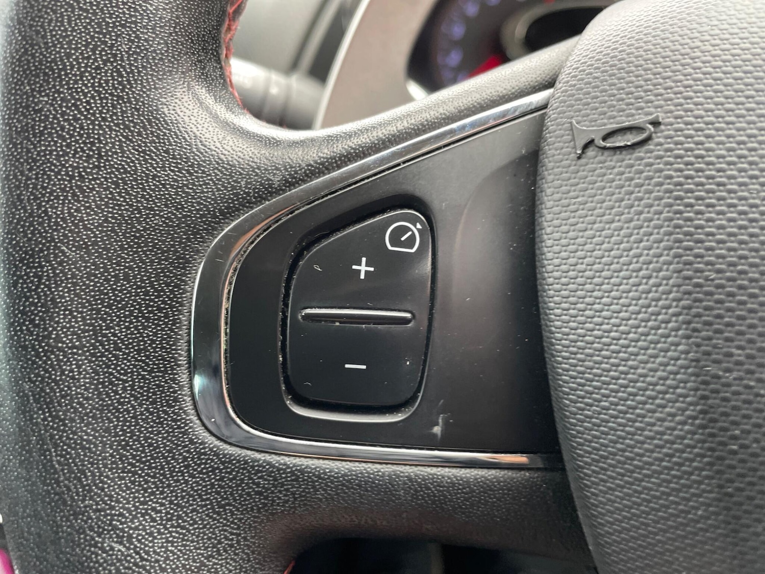 Used Renault Clio 2014 for sale - 76961839: Photo 11