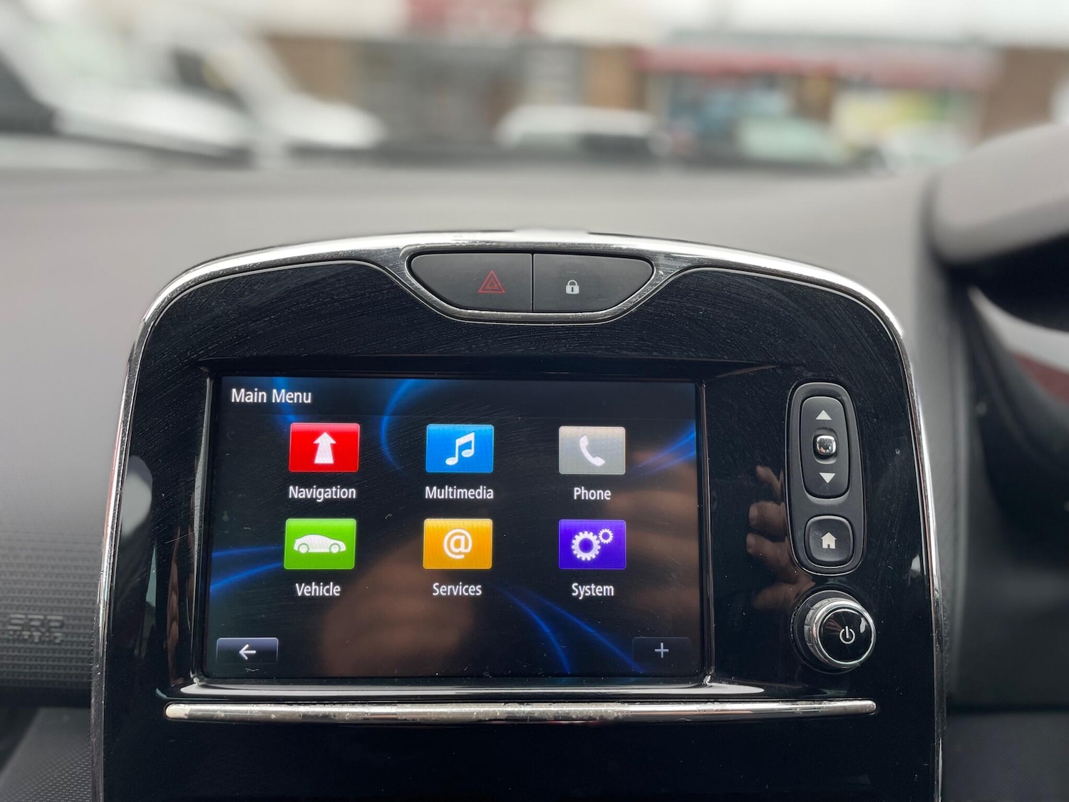 Used Renault Clio 2014 for sale - 76961839: Photo 14