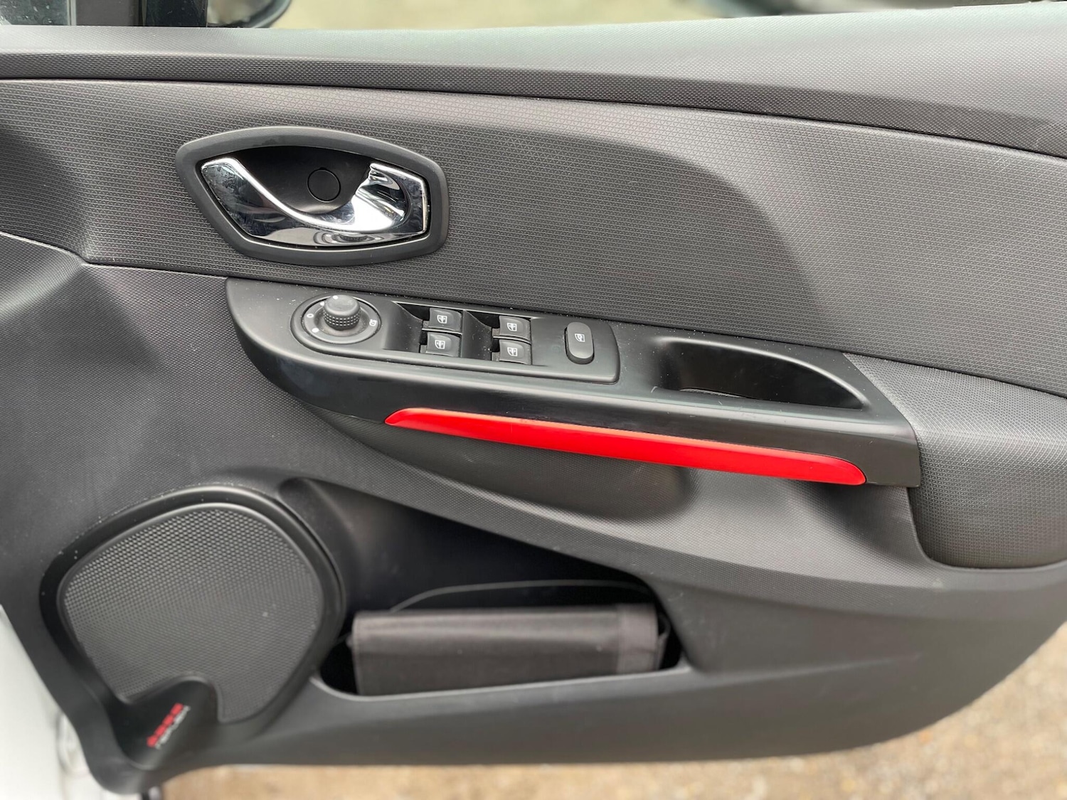 Used Renault Clio 2014 for sale - 76961839: Photo 23