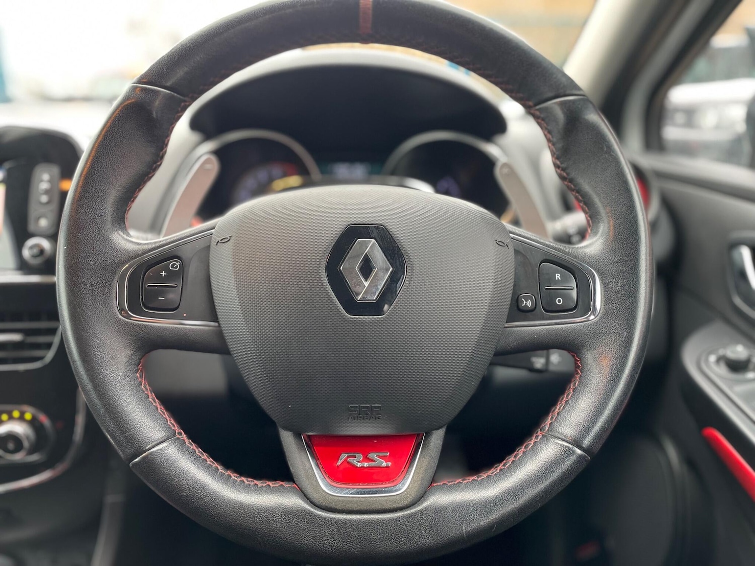 Used Renault Clio 2014 for sale - 76961839: Photo 8