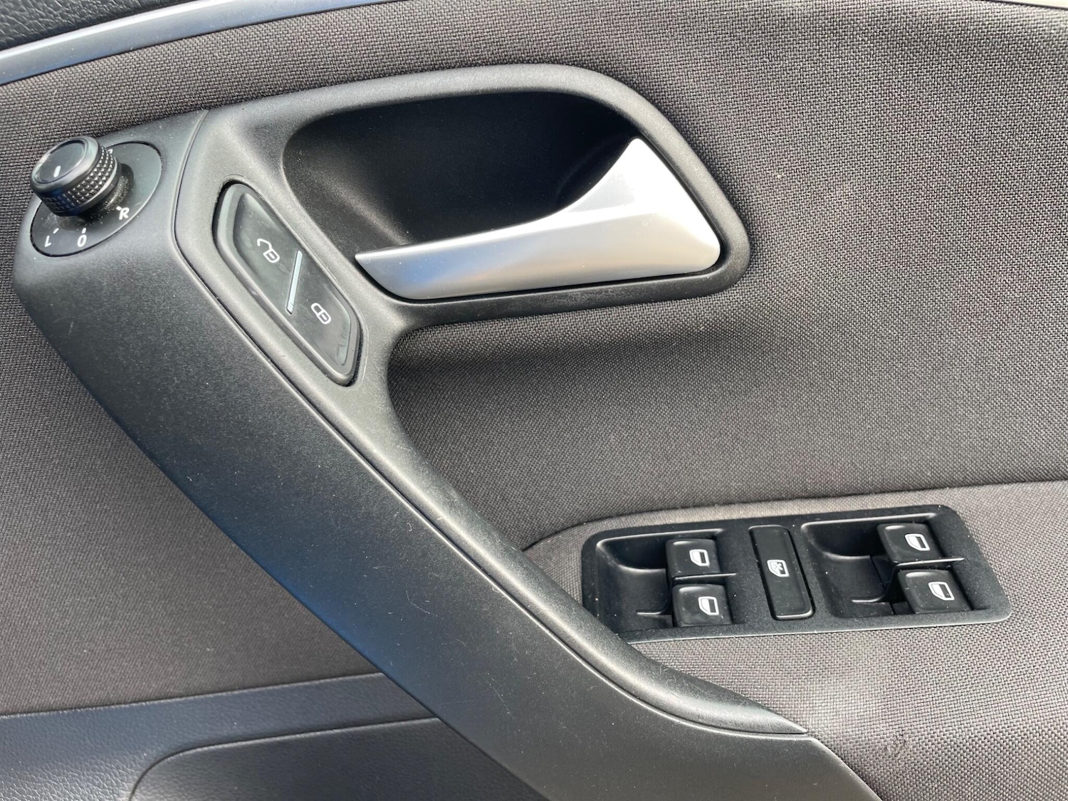 Used Volkswagen Polo 2015 for sale - 76914508: Photo 13