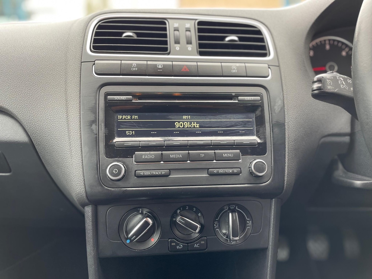 Used Volkswagen Polo 2013 for sale - 76914518: Photo 10