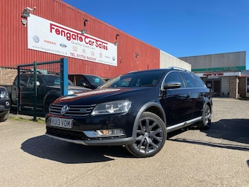 Used Volkswagen Passat 2013 for sale - 76010678: Photo