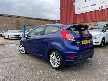 Used Ford Fiesta 2015 for sale - 77567832: Photo