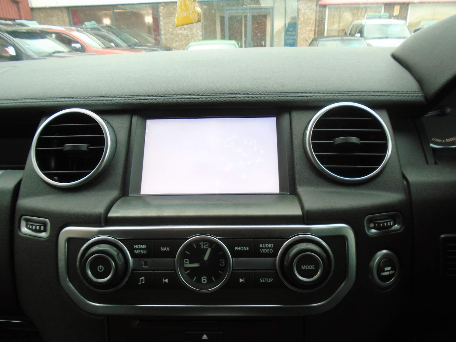 Used Land Rover Discovery 2016 for sale - 76914464: Photo 11