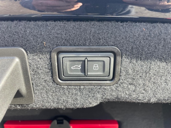 Used Audi A8 for sale - 76010846: Photo 37