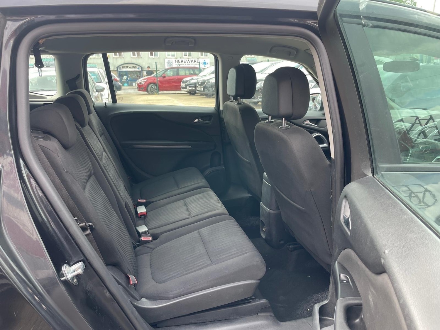 Used Vauxhall Zafira 2015 for sale - 76914482: Photo 10