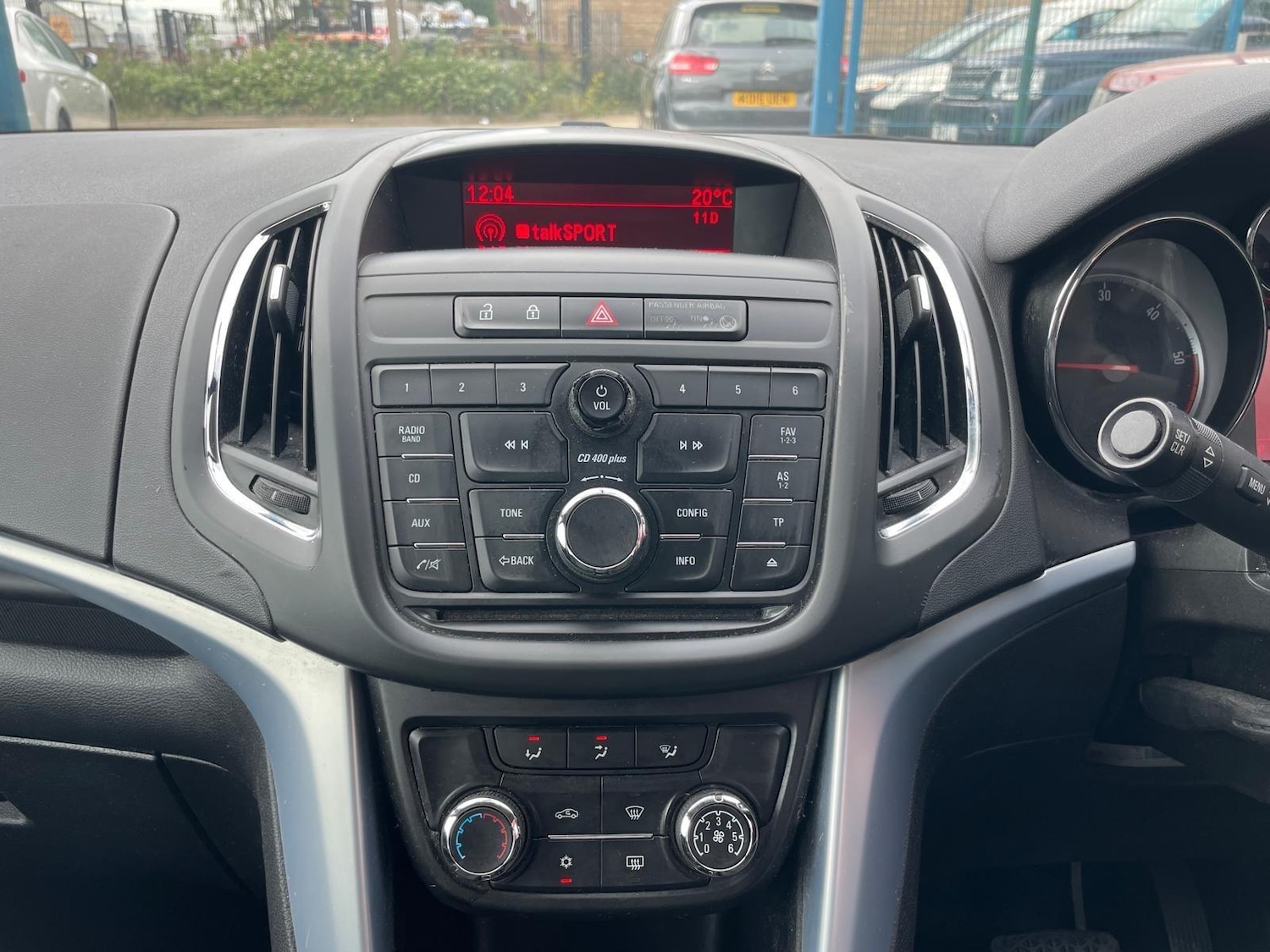 Used Vauxhall Zafira 2015 for sale - 76914482: Photo 18